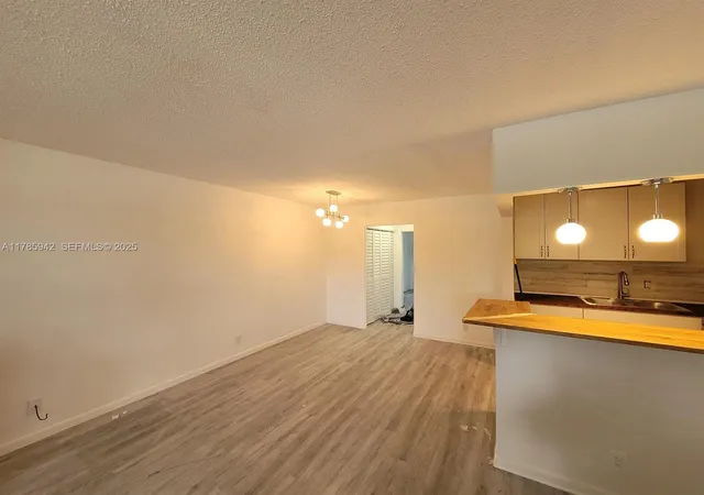 2nd image of 14 Salisbury A 14 #14, West Palm Beach, FL 33417 | MLS# A11785942