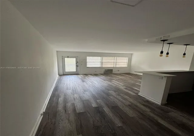 3rd image of 22 Suffolk A 22 #22, Boca Raton, FL 33434 | MLS# A11785966