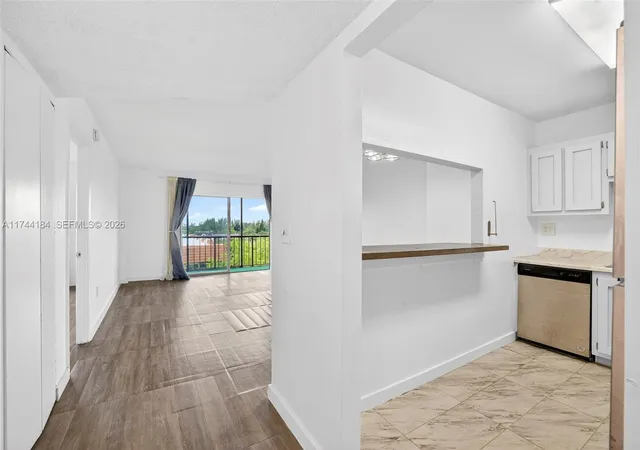 2nd image of 4174 Inverrary Dr #706, Lauderhill, FL 33319 | MLS# A11744184