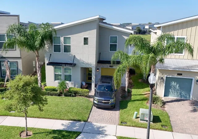Photo 2 of Sale Pending at 8940 Cabot Cliffs Dr, Davenport, FL 33896 | MLS# F10518555 | Listing updated on 2026-09-09