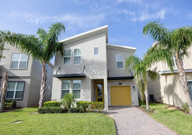 Photo 3 of Sale Pending at 8940 Cabot Cliffs Dr, Davenport, FL 33896 | MLS# F10518555 | Listing updated on 2026-09-09