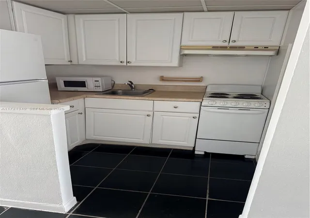 2nd image of 7904 West Dr #204, North Bay Village, FL 33141 | MLS# A11721349