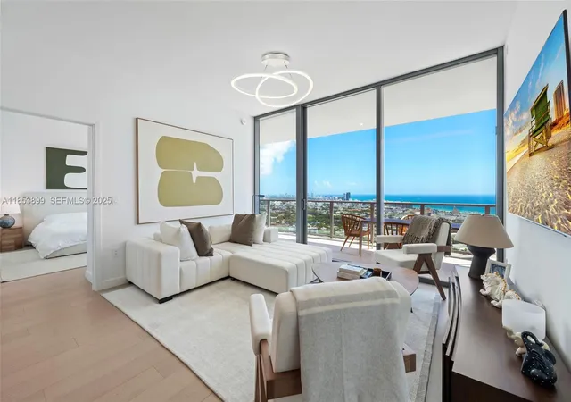 2nd image of 500 Alton Rd #3604, Miami Beach, FL 33139 | MLS# A11853899
