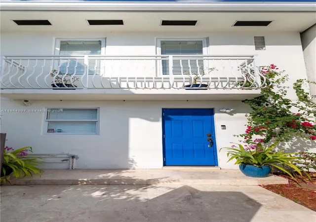 1st image of 2035 Ne 123rd St, North Miami, FL 33181 | MLS# A11854027