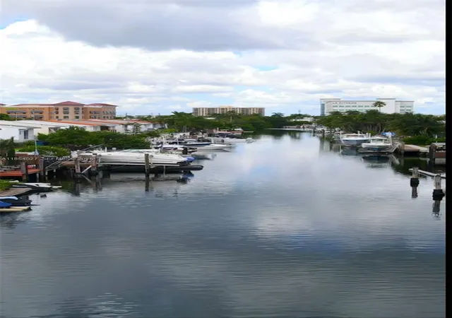 2nd image of 2035 Ne 123rd St, North Miami, FL 33181 | MLS# A11854027