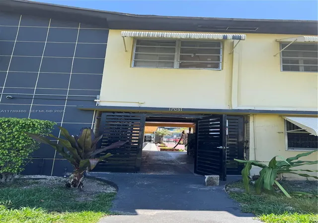 2nd image of 17051 Ne 23Rd Ave, North Miami Beach, FL 33160