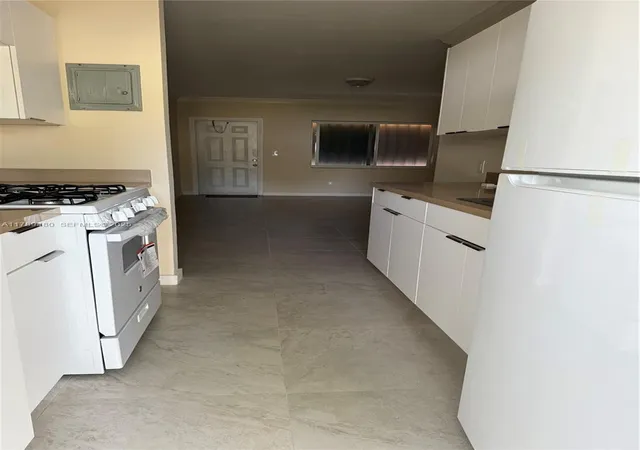 2nd image of 17051 Ne 23rd Ave #1J, North Miami Beach, FL 33160 | MLS# A11789480