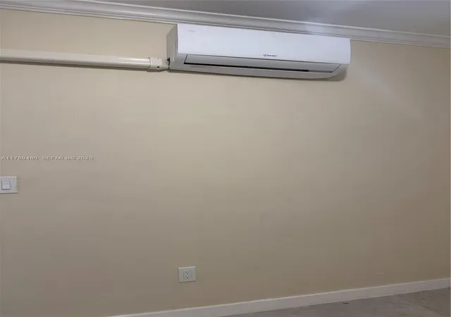 4th image of 17051 Ne 23Rd Ave, North Miami Beach, FL 33160