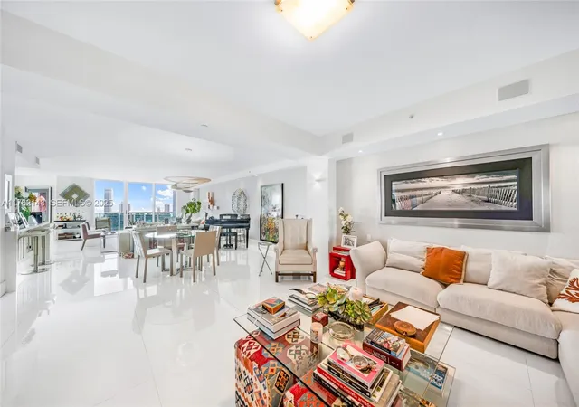 2nd image of 3301 Ne 183rd St #2406, Aventura, FL 33160 | MLS# A11762148