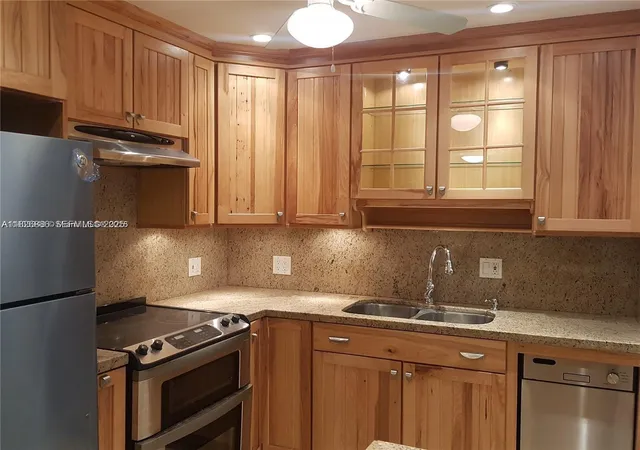 Homes for sale in Pompano Beach, FL | 253 S Cypress Rd #237, Pompano Beach, FL 33060 | MLS# A11826886