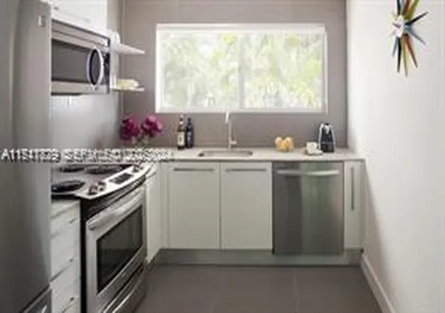 3rd image of 1816 Meridian Ave #4, Miami Beach, FL 33139 | MLS# A11717879
