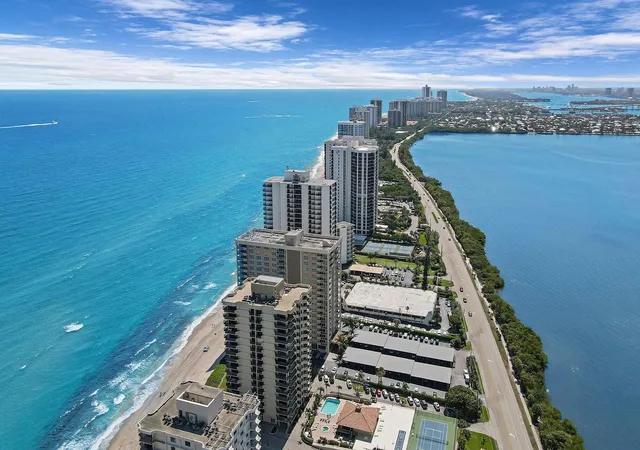Homes for sale in Singer Island, FL | 5280 N Ocean Dr #4d, Singer Island, FL 33404 | MLS# R11058884