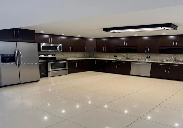 2nd image of 20401 Ne 30th Ave #1248, Aventura, FL 33180 | MLS# A11827460