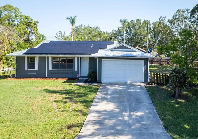 Homes for sale in Port St Lucie, FL | 1181 Sw Goodman Ave, Port St Lucie, FL 34953 | MLS# F10511709