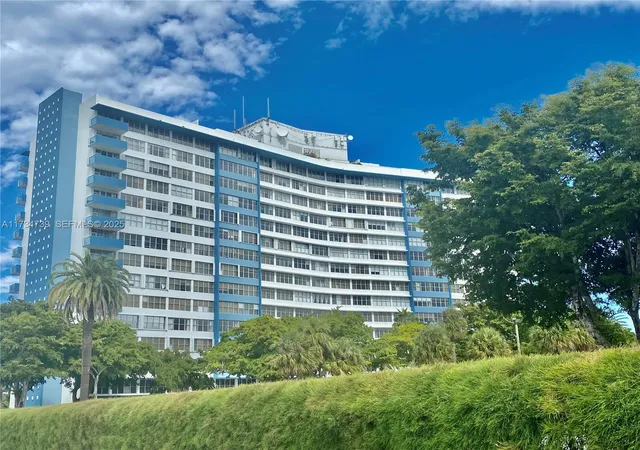 1st image of 7441 Wayne Ave #6B, Miami Beach, FL 33141 | MLS# A11734739