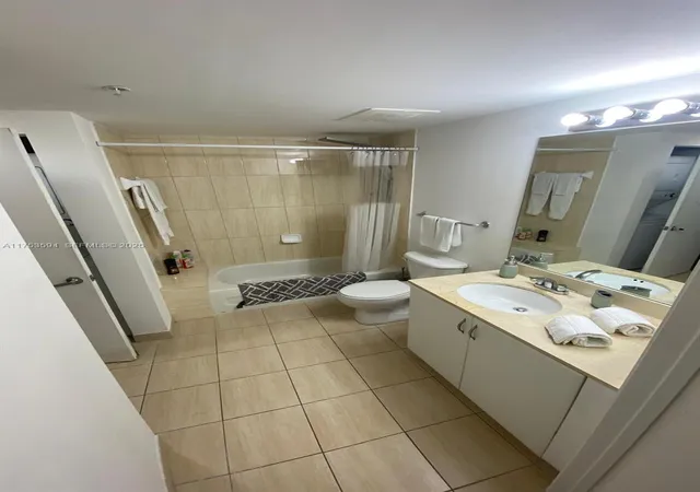 Homes for sale in Miami, FL | 1750 N Bayshore Dr #2905, Miami, FL 33132 | MLS# A11753594