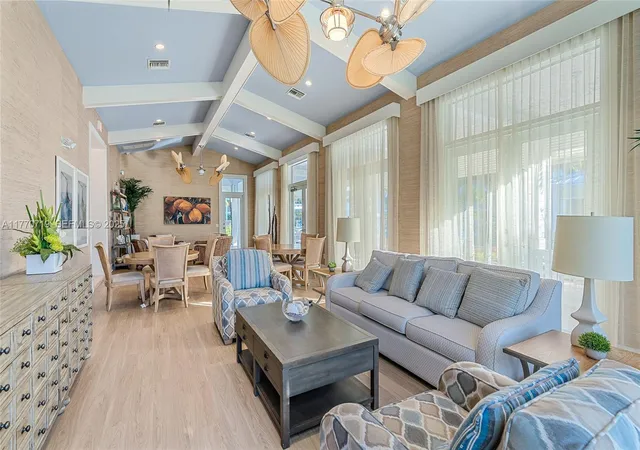 Homes for sale in Juno Beach, FL | 1015 S Bay Colony Drive, Juno Beach, FL 33408 | Houzeo