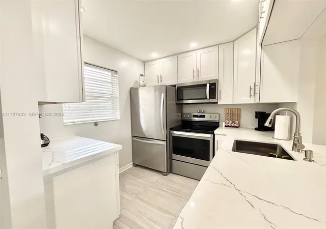 2nd image of 3405 Nw 48th Ave #407, Lauderdale Lakes, FL 33319 | MLS# A11727923