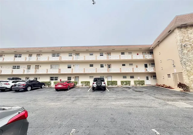 2nd image of 3405 Nw 48Th Ave, Lauderdale Lakes, FL 33319