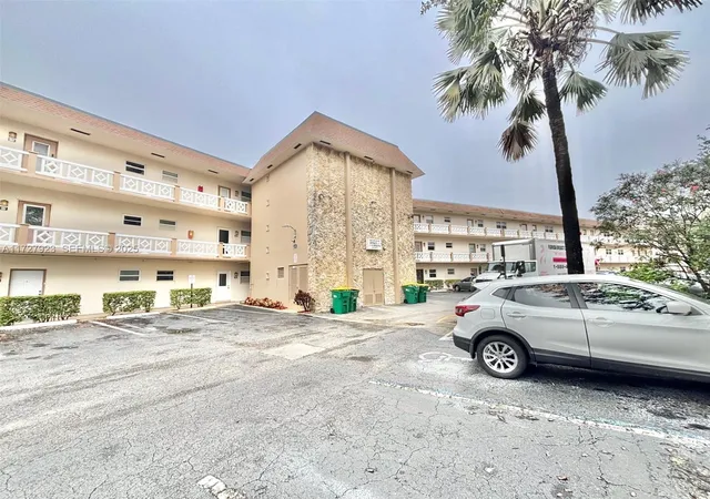 44th image of 3405 Nw 48th Ave #407, Lauderdale Lakes, FL 33319 | MLS# A11727923