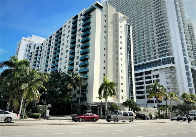 Homes for sale in Hollywood, FL | 4001 S Ocean Drive, Hollywood, FL 33019 | Houzeo