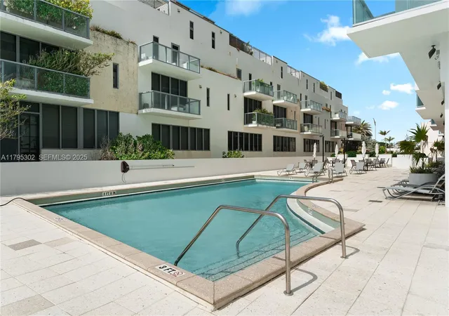 2nd image of 9511 Collins Ave, Surfside, FL 33154
