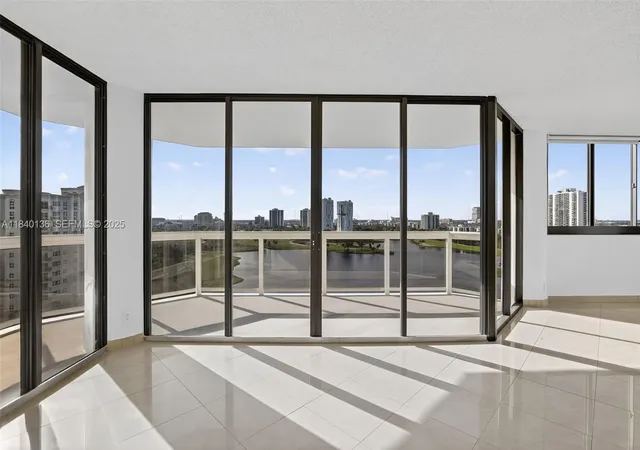 1st image of 20185 E Country Club Dr #1405, Aventura, FL 33180 | MLS# A11840136