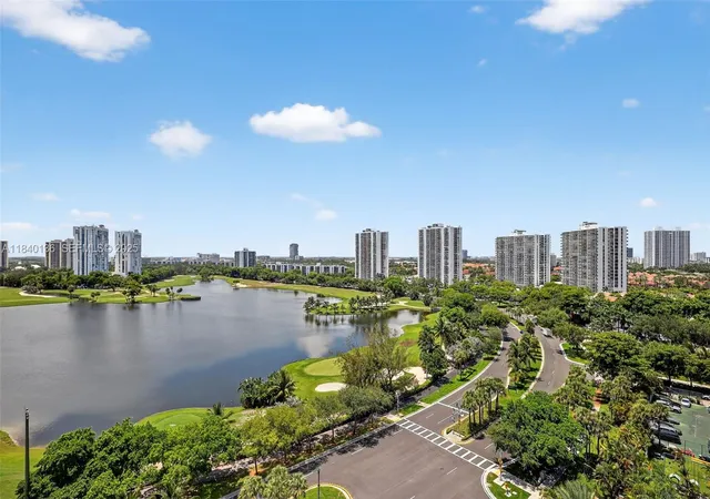 4th image of 20185 E Country Club Dr #1405, Aventura, FL 33180 | MLS# A11840136