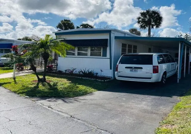 Homes for sale in Deerfield Beach, FL | 415 Gardenia Ct, Deerfield Beach, FL 33442 | MLS# R11109915