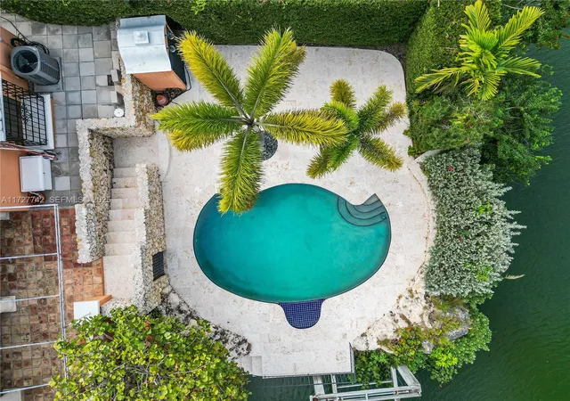 2nd image of 1181 S Alhambra Cir, Coral Gables, FL 33146 | MLS# A11727742