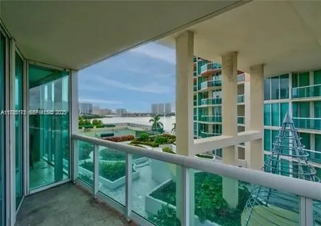 2nd image of 3370 Hidden Bay Dr, Aventura, FL 33180