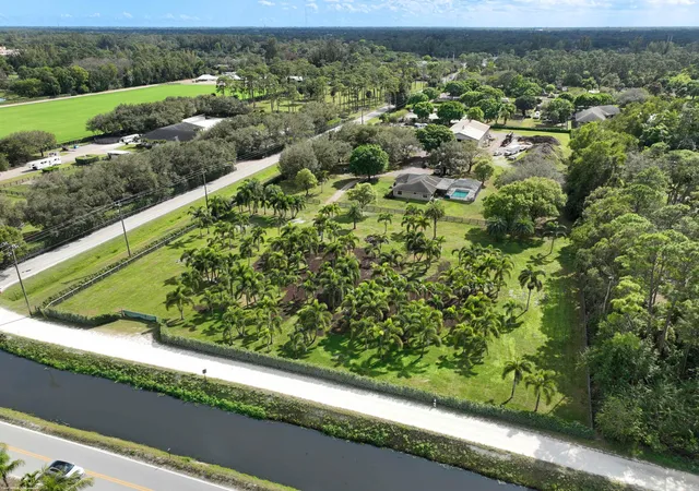 3rd image of 13528 N 6Th Ct N, Loxahatchee, FL 33470 | MLS# R11061694