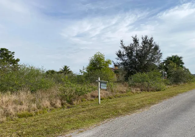 5th image of 17755 Fox Trail Ln, Loxahatchee, FL 33470 | MLS# R11054132