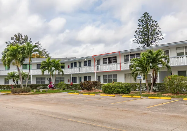 4th image of 120 Northampton, West Palm Beach, FL 33417