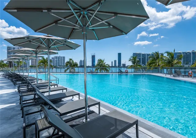 5th image of 3250 Ne 188Th St #601, Miami, FL 33180 | MLS# A11838159