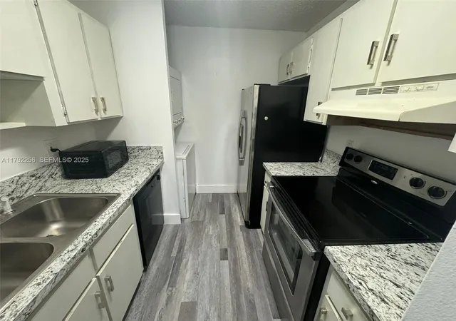 image of 10068 Twin Lakes Dr #38F, Coral Springs, FL 33071 | MLS# A11792256