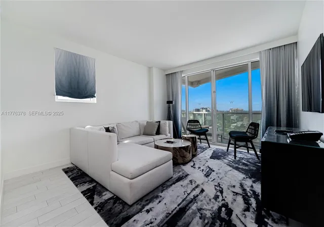 3rd image of 3101 Bayshore Dr #1504, Fort Lauderdale, FL 33304 | MLS# A11776378