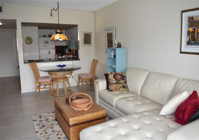 2nd image of 900 River Reach Dr #214, Fort Lauderdale, FL 33315 | MLS# F10511710