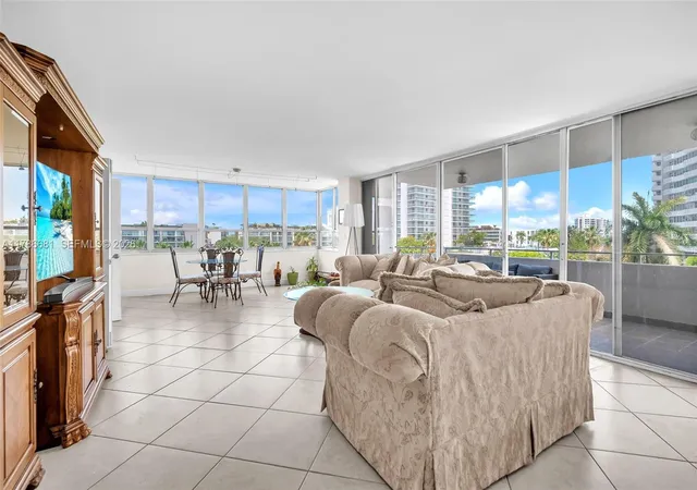 1st image of 11 Island Ave, Miami Beach, FL 33139