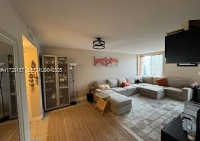 5th image of 250 180Th Dr #455, Sunny Isles Beach, FL 33160 | MLS# A11728137