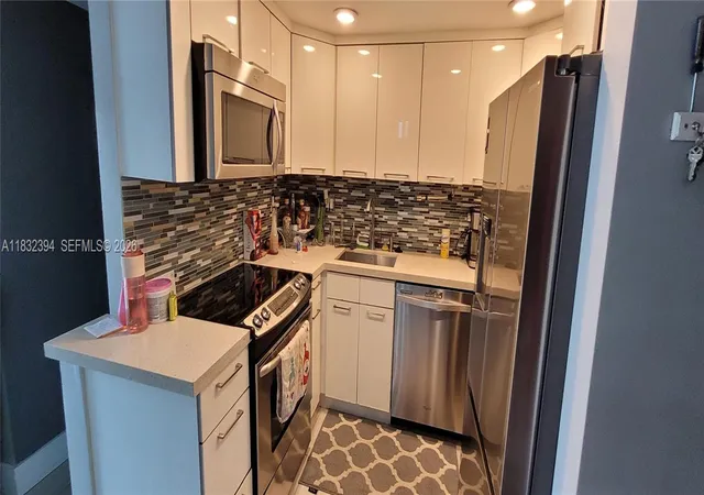 2nd image of 3522 Ne 171St St, North Miami Beach, FL 33160