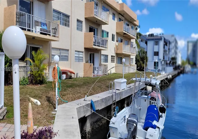3rd image of 3522 Ne 171St St, North Miami Beach, FL 33160
