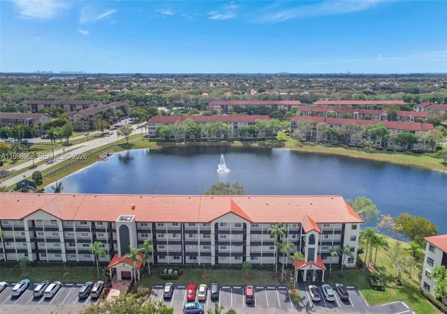 2nd image of 12900 Sw 13th St #214E, Pembroke Pines, FL 33027 | MLS# A11696968
