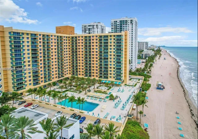 Homes for sale in Hollywood, FL | 2501 S Ocean Dr #PH32, Hollywood, FL 33019 | MLS# A11707468
