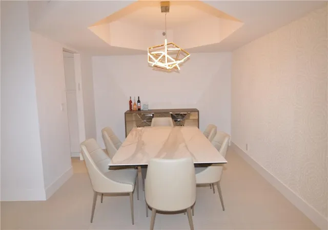 3rd image of 19355 Turnberry Way #7-L, Miami, FL 33180 | MLS# F10474715