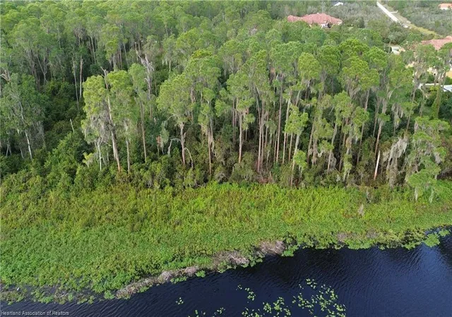 2nd image of 3029 Hawks Landing Cir, Sebring, FL 33875 | MLS# F10471621