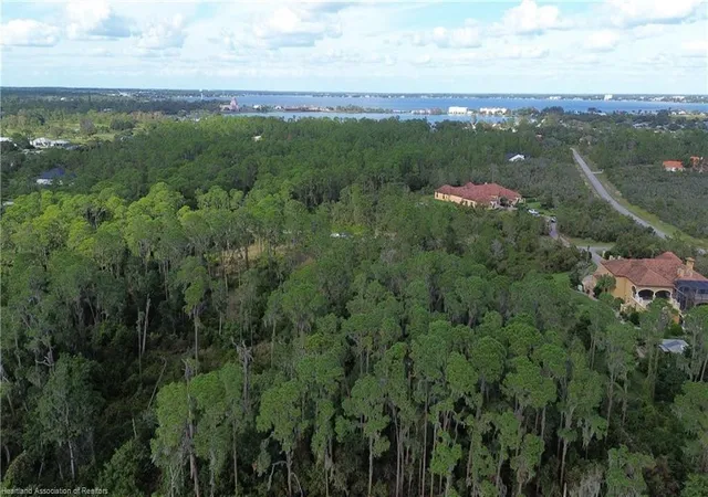 3rd image of 3029 Hawks Landing Cir, Sebring, FL 33875 | MLS# F10471621