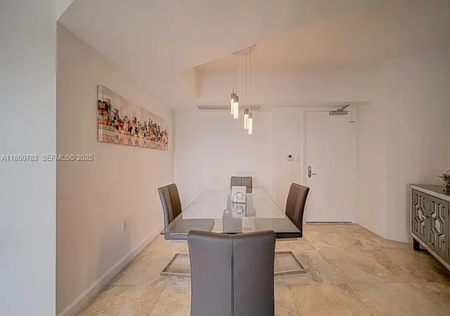 4th image of 19900 E Country Club Dr #308, Miami, FL 33180 | MLS# A11860782