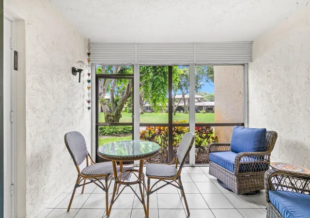 Homes for sale in Boynton Beach, FL | 31 Stratford Ln, Boynton Beach, FL 33436