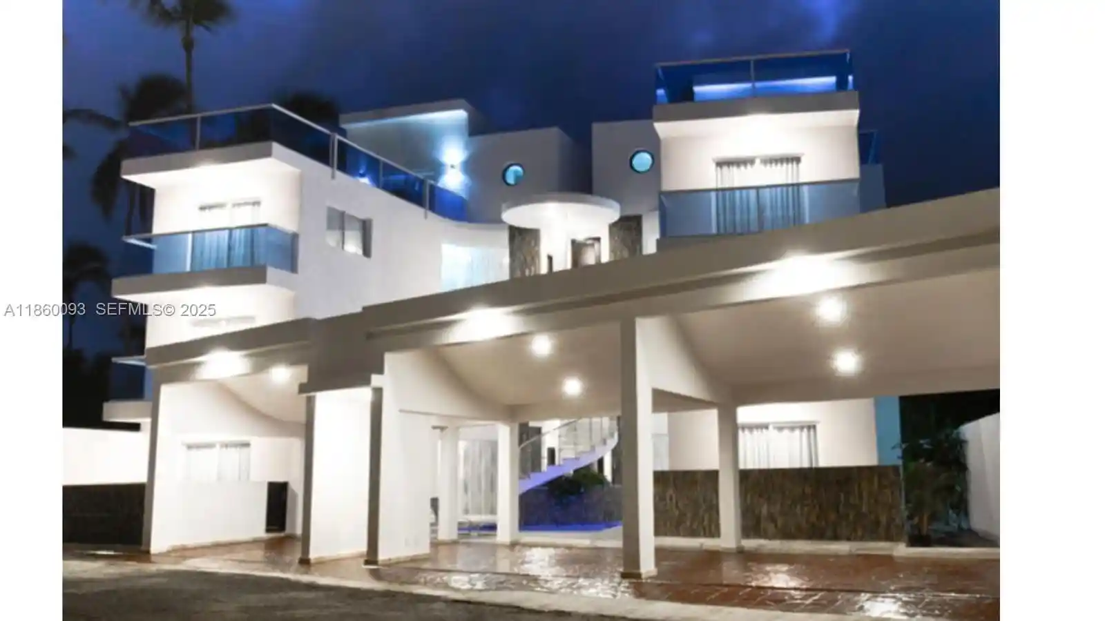 Photo 1 of Condo for sale at LA | Los Corales Los Corales Los Corales #101,LA None | MLS# A11860093 | Listing updated on 2026-10-01